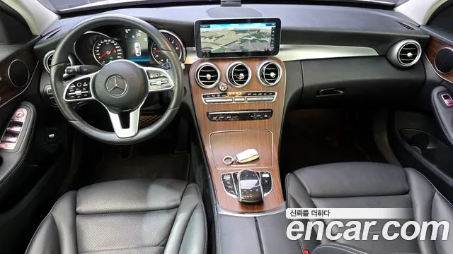 Mercedes-Benz C-Class C220 d 2019 thumbnail 9