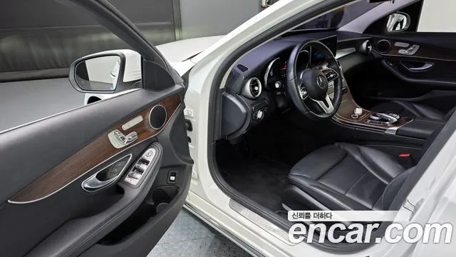 Mercedes-Benz C-Class C220 d 2019 thumbnail 8