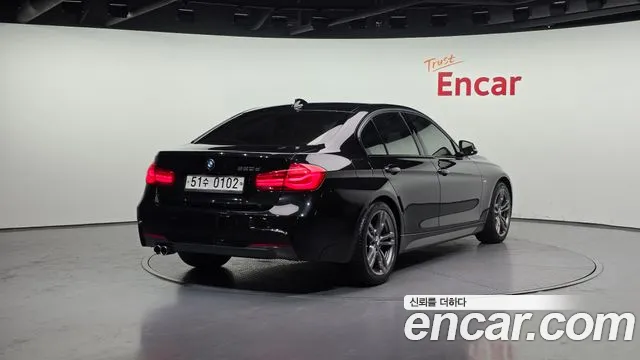 BMW 3-Series 320d M 스포츠 2016 thumbnail 4