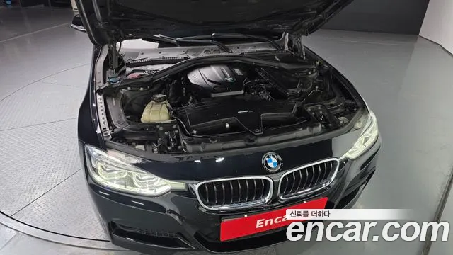BMW 3-Series 320d M 스포츠 2016 thumbnail 5