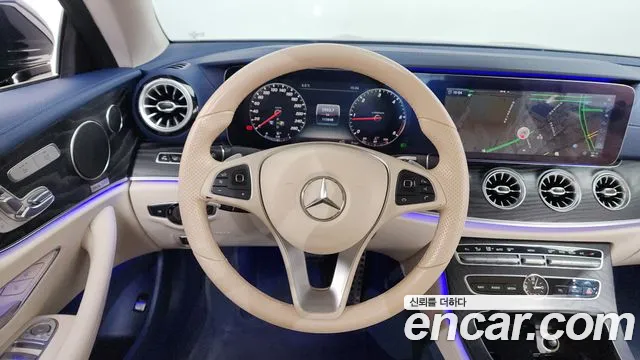 Mercedes-Benz E-Class E220d 2018 thumbnail 9