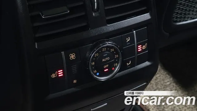 Mercedes-Benz GLE-Class GLE350 d 4MATIC 2018 thumbnail 16