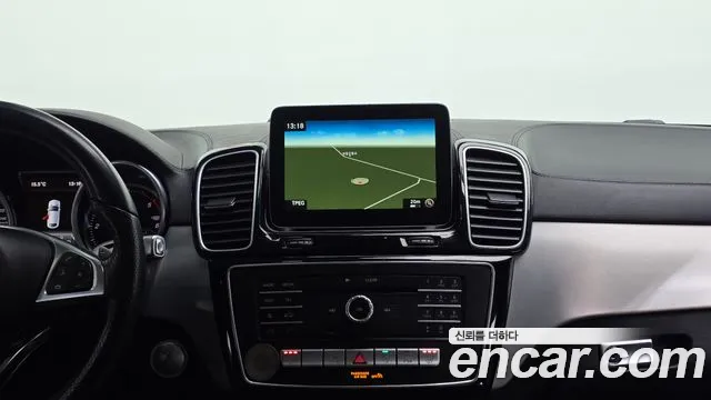 Mercedes-Benz GLE-Class GLE350 d 4MATIC 2018 thumbnail 12