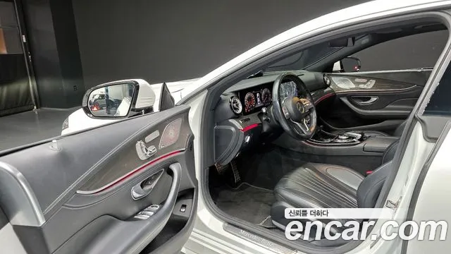 Mercedes-Benz CLS-Class CLS300d AMG Line 2020 thumbnail 7