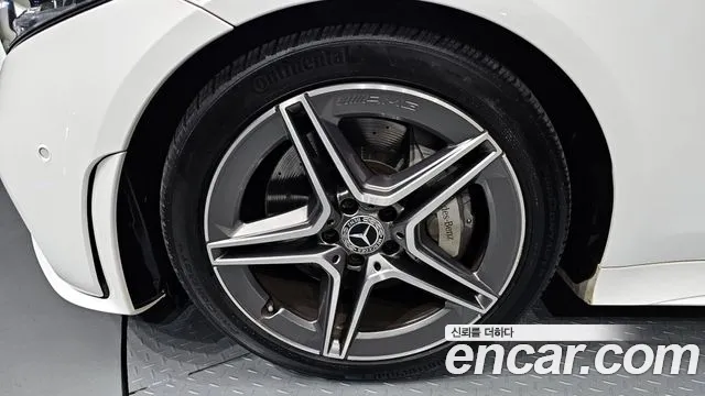 Mercedes-Benz CLS-Class CLS300d AMG Line 2020 thumbnail 20