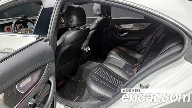 Mercedes-Benz CLS-Class CLS300d AMG Line 2020 thumbnail 11