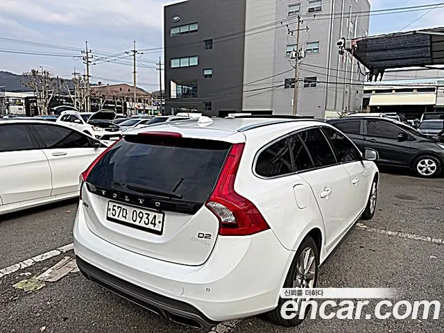 Volvo V60 D2 2015 thumbnail 7