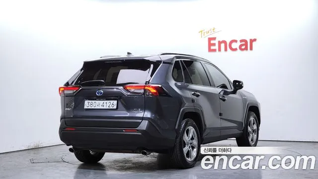 Toyota RAV4 2.5 2WD Hybrid 2021 thumbnail 4