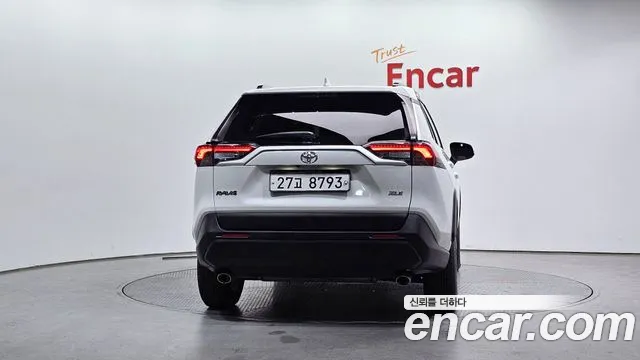 Toyota RAV4 2.5 2WD 2019 thumbnail 14