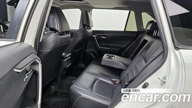 Toyota RAV4 2.5 2WD 2019 thumbnail 15