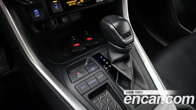 Toyota RAV4 2.5 2WD 2019 thumbnail 21