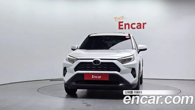 Toyota RAV4 2.5 2WD 2019 thumbnail 26
