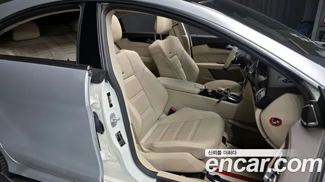 Mercedes-Benz CLS-Class CLS63 AMG 4MATIC 2015 thumbnail 8