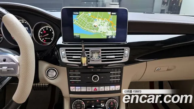 Mercedes-Benz CLS-Class CLS63 AMG 4MATIC 2015 thumbnail 20