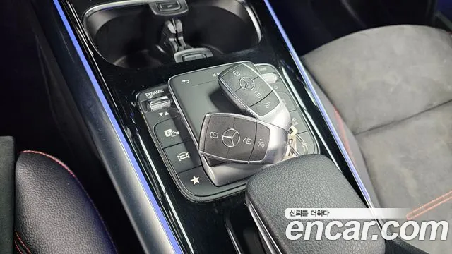 Mercedes-Benz GLA-Class GLA250 4MATIC 2021 thumbnail 6