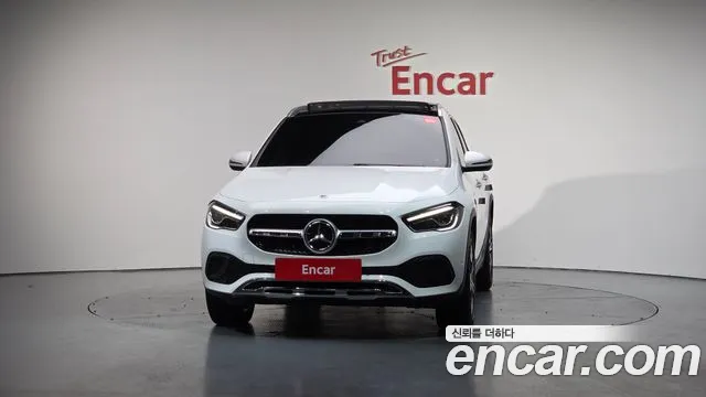 Mercedes-Benz GLA-Class GLA220 2021 thumbnail 18