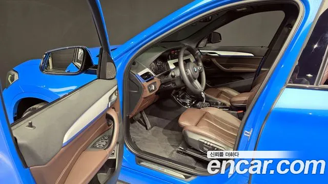 BMW X1 xDrive 20i M Sport 2021 thumbnail 11