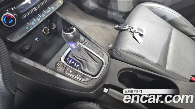 Hyundai Kona Gasoline 1.6 Turbo 2WD 2021 thumbnail 12