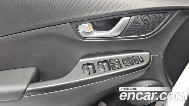 Hyundai Kona Gasoline 1.6 Turbo 2WD 2021 thumbnail 19