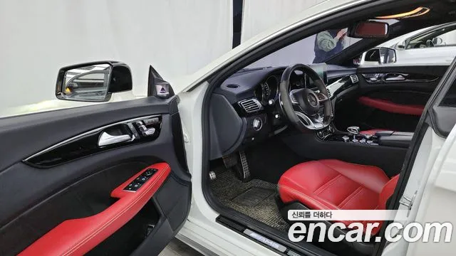 Mercedes-Benz CLS-Class CLS63 AMG 4MATIC 2015 thumbnail 7
