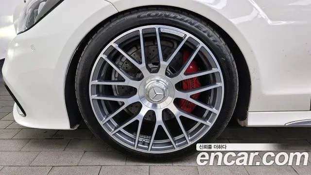 Mercedes-Benz CLS-Class CLS63 AMG 4MATIC 2015 thumbnail 5
