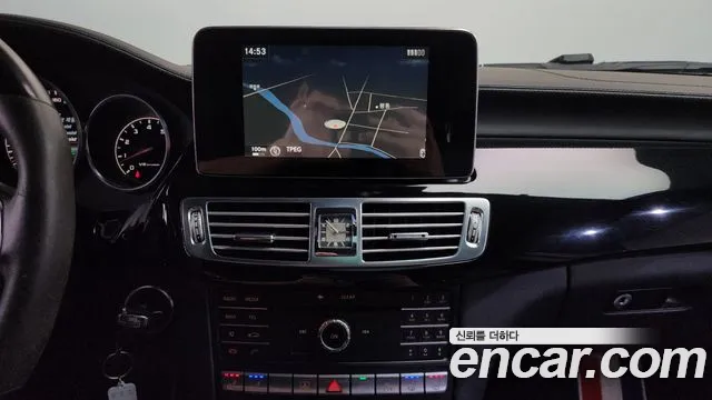 Mercedes-Benz CLS-Class CLS63 AMG 4MATIC 2016 thumbnail 11