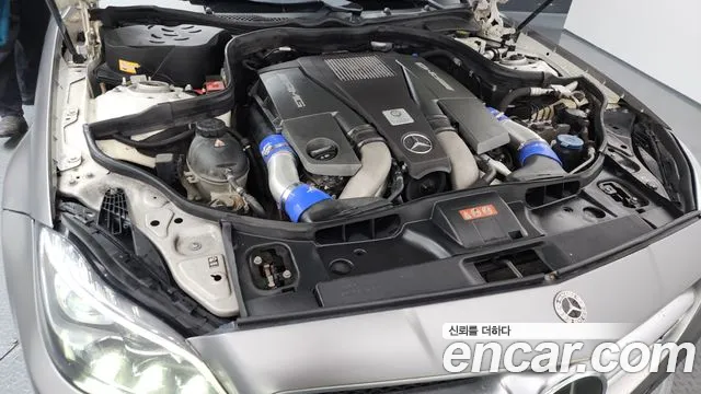 Mercedes-Benz CLS-Class CLS63 AMG 4MATIC 2016 thumbnail 6