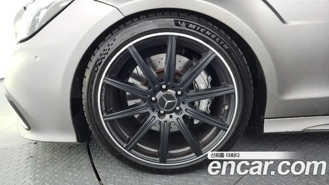 Mercedes-Benz CLS-Class CLS63 AMG 4MATIC 2016 thumbnail 5